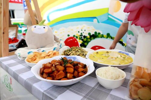 破維之路 科技賦能、文旅融合，一座鄉(xiāng)鎮(zhèn)特色食品農(nóng)業(yè)的電商轉(zhuǎn)型